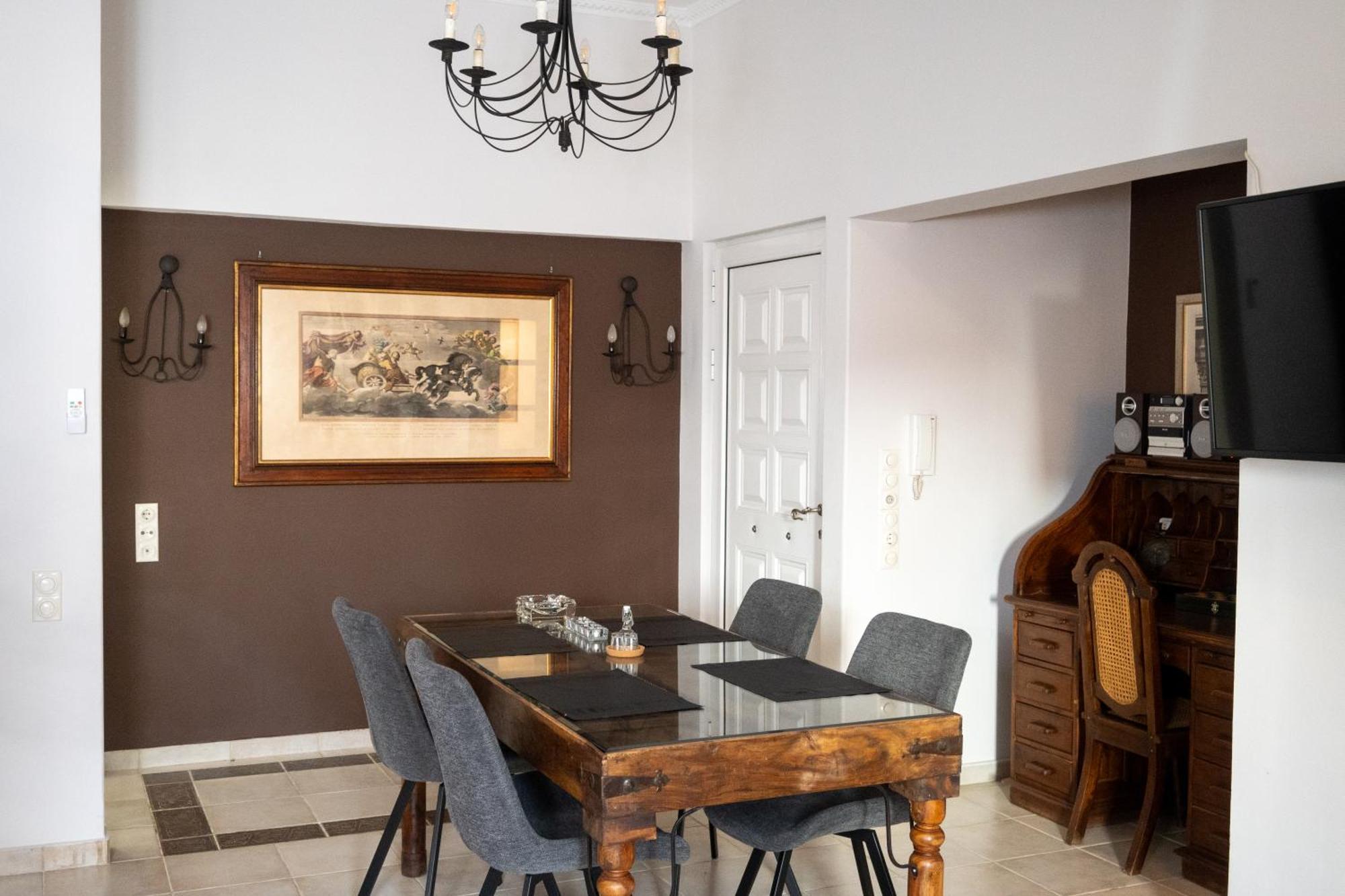 μονοκατοικία με κήπο στη θάλασσα. Apartment Corinth