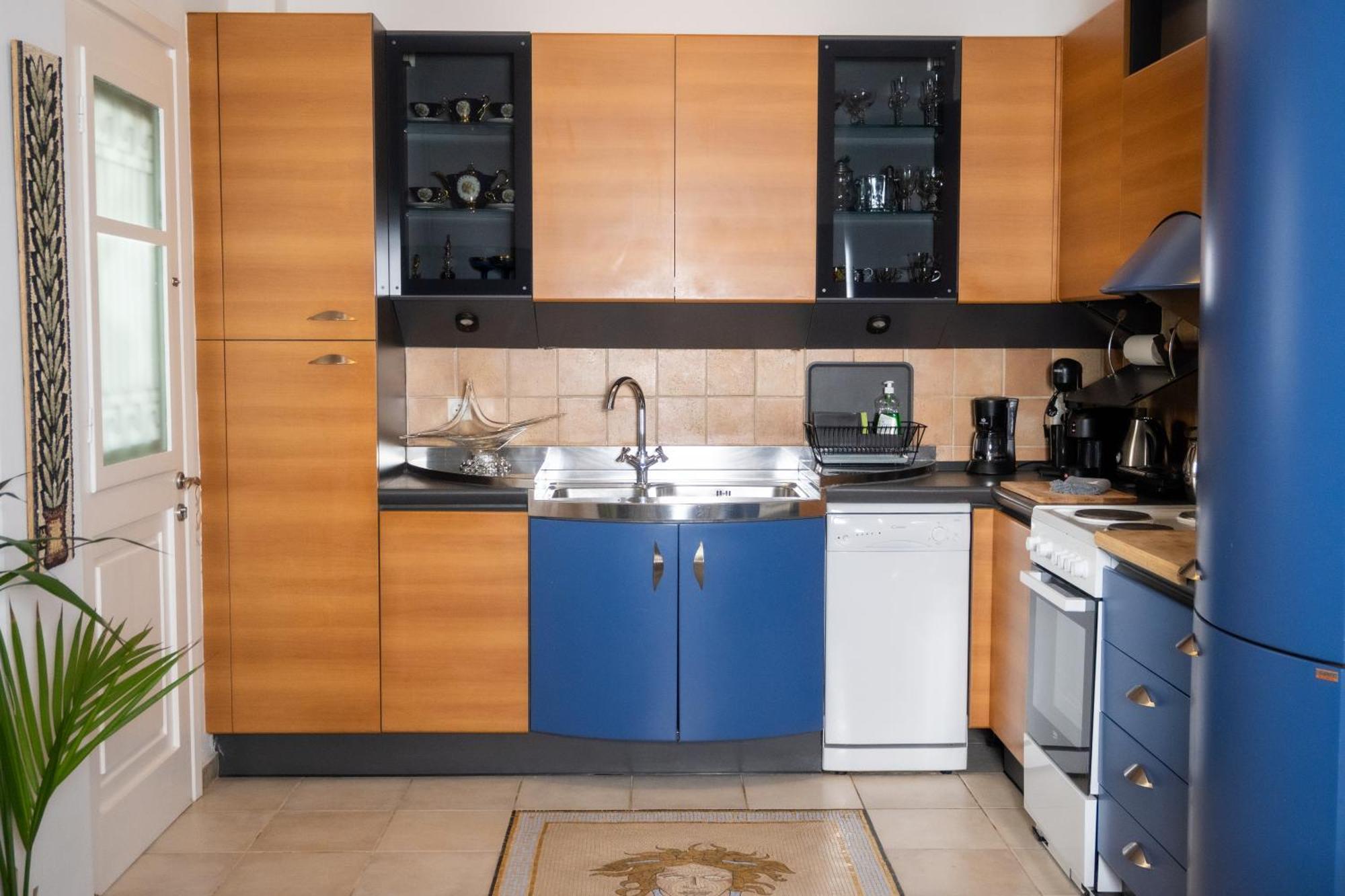 μονοκατοικία με κήπο στη θάλασσα. Apartment